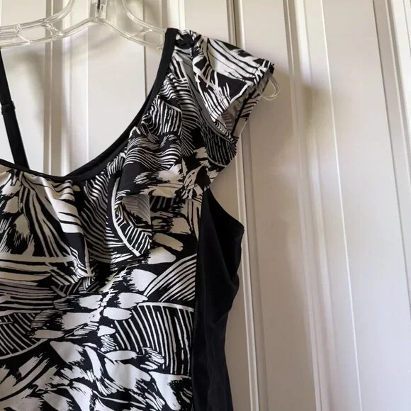Unbranded Swimdress 1 Piece Adjustable Straps Blk & Wht Tropical Print Size XL - Picture 5 of 12